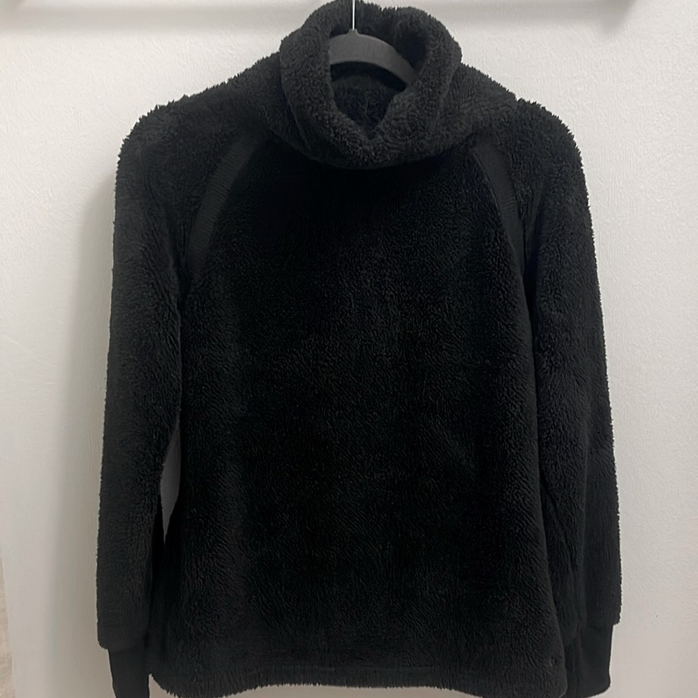 Old Navy Sherpa Sweatshirt Black Size M